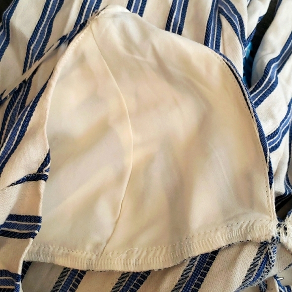 BCBGeneration Gardenia White with Blue Stripes Spaghetti Straped Jumpsuit SZ 4 - Picture 9 of 10